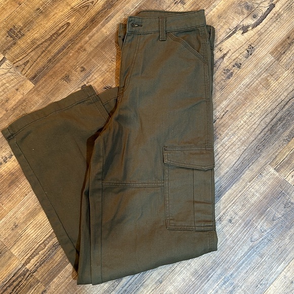 H&M Olive Cargo pants, Size 2 - Picture 3 of 4